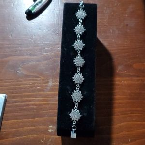 Stunning bracelet